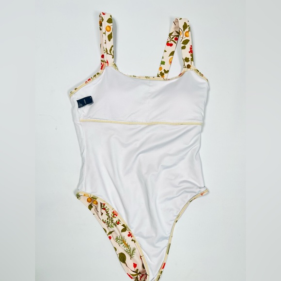 Womans Swimsut Cider Floral Fruit Print Swimsuit Size M - Picture 4 of 4